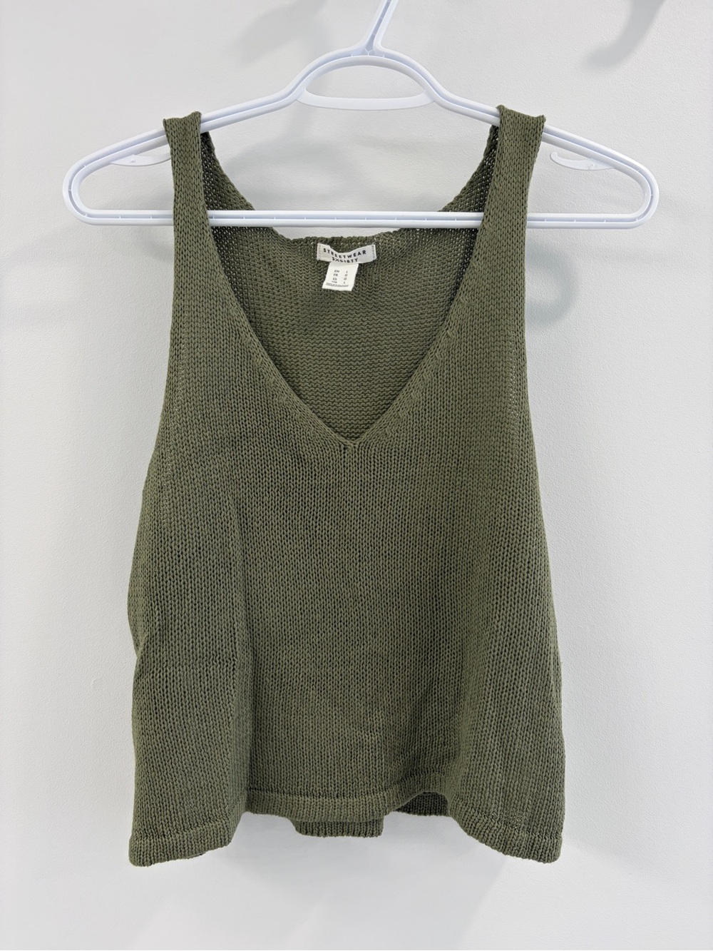 Lightweight Knit V-Neck Tank Top - Olive Green - Large